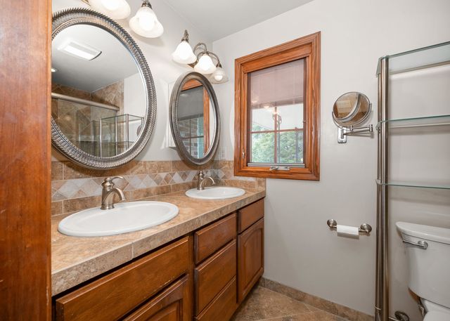 1425 W Lawrence Dr, Spokane, WA 99218