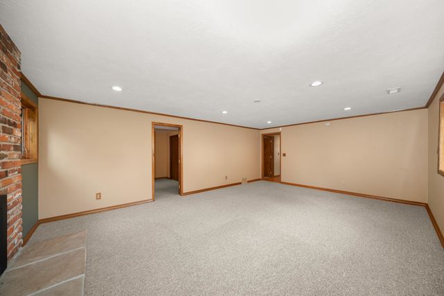 1425 W Lawrence Dr, Spokane, WA 99218