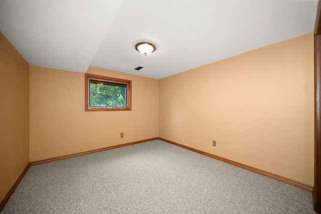 1425 W Lawrence Dr, Spokane, WA 99218