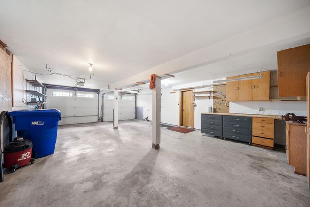 1425 W Lawrence Dr, Spokane, WA 99218