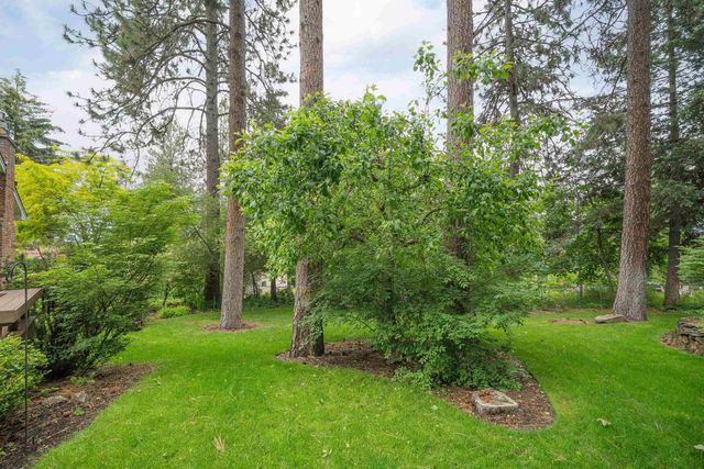 1425 W Lawrence Dr, Spokane, WA 99218