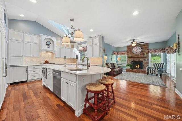 1312 Riverdale Circle, Chesterfield, MO 63005