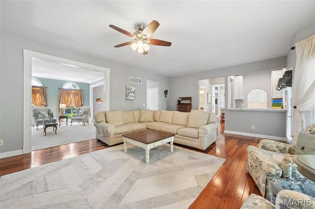 1312 Riverdale Circle, Chesterfield, MO 63005