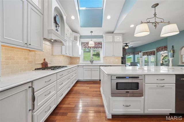 1312 Riverdale Circle, Chesterfield, MO 63005