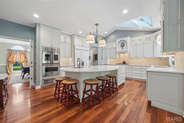 1312 Riverdale Circle, Chesterfield, MO 63005