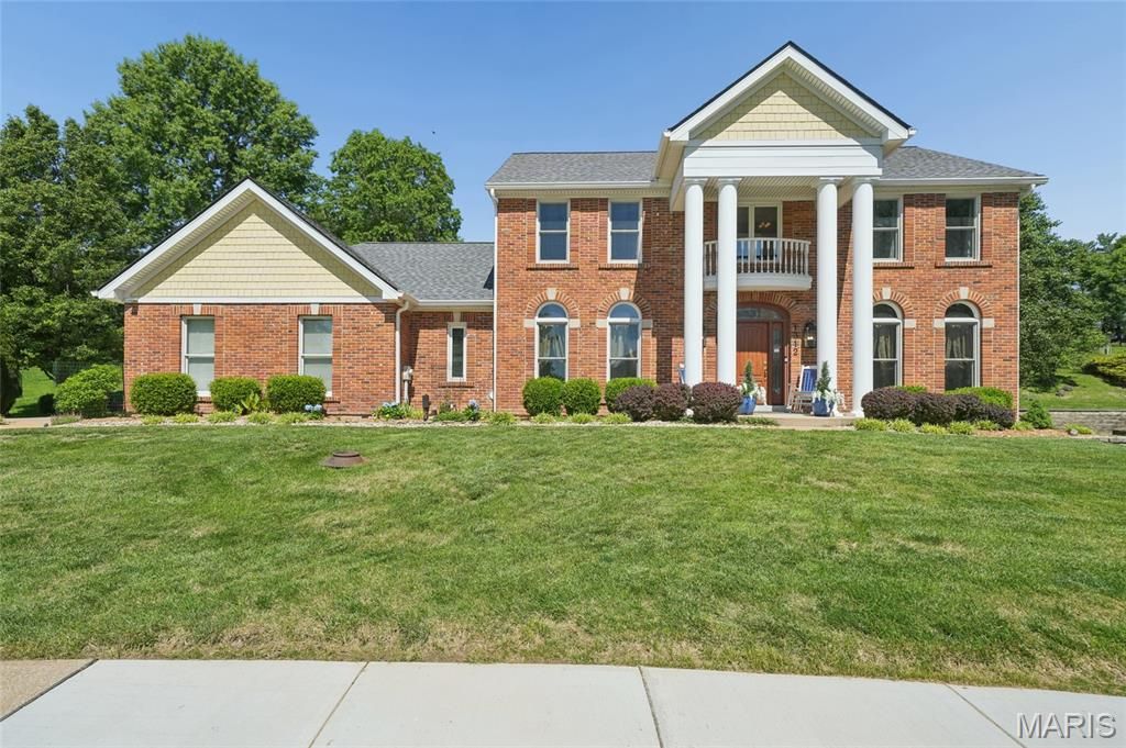 1312 Riverdale Circle, Chesterfield, MO 63005