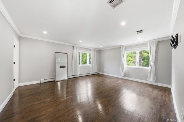 19 Staff Sgt James Parker Road, Blauvelt, NY 10913