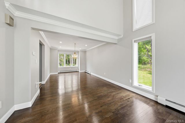 19 Staff Sgt James Parker Road, Blauvelt, NY 10913