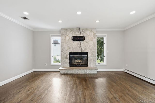 19 Staff Sgt James Parker Road, Blauvelt, NY 10913
