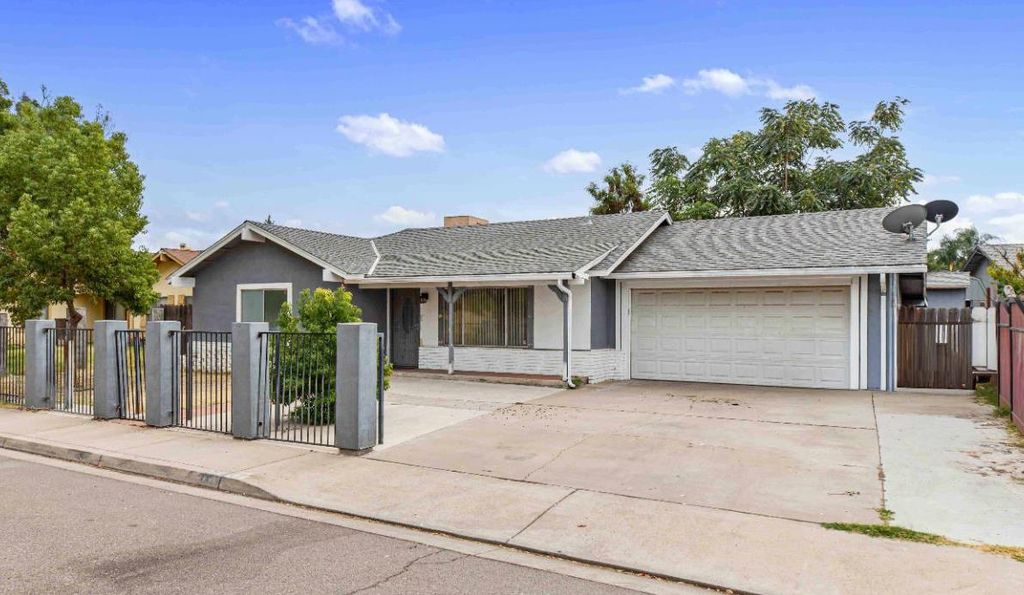 572 Harvest Park Dr, Turlock, CA 95380