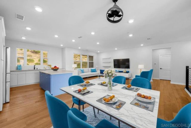 2776 Via Alta Pl, San Diego, CA 92108