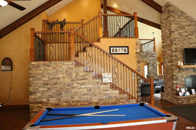 2064 E 2200th Street, Camp Point, IL 62320