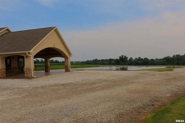 2064 E 2200th Street, Camp Point, IL 62320