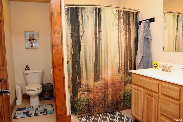 2064 E 2200th Street, Camp Point, IL 62320