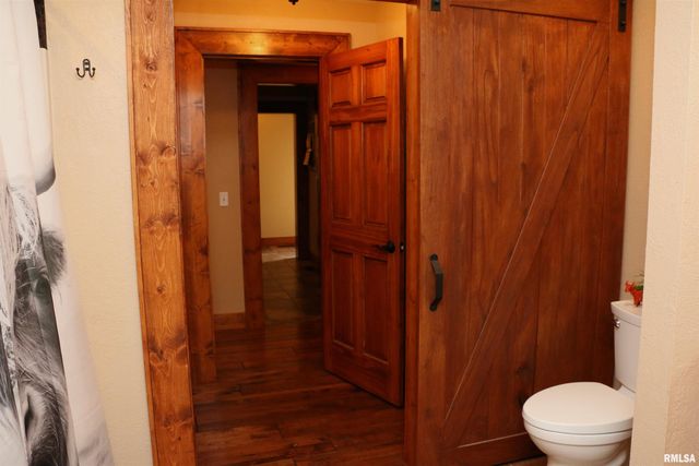 2064 E 2200th Street, Camp Point, IL 62320