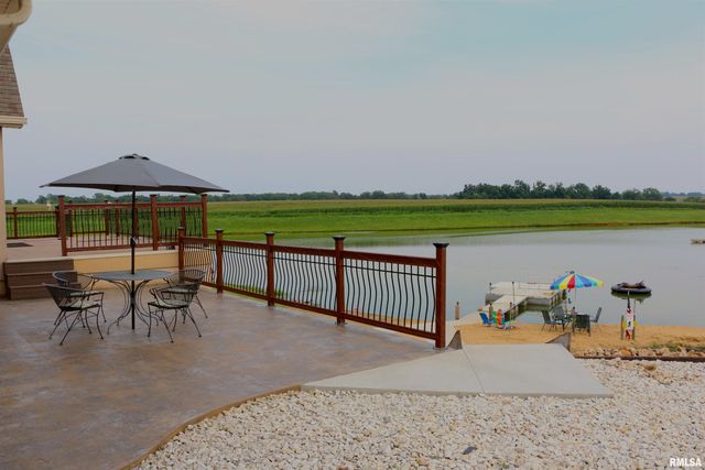 2064 E 2200th Street, Camp Point, IL 62320