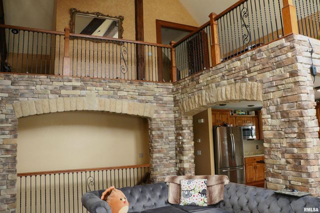 2064 E 2200th Street, Camp Point, IL 62320