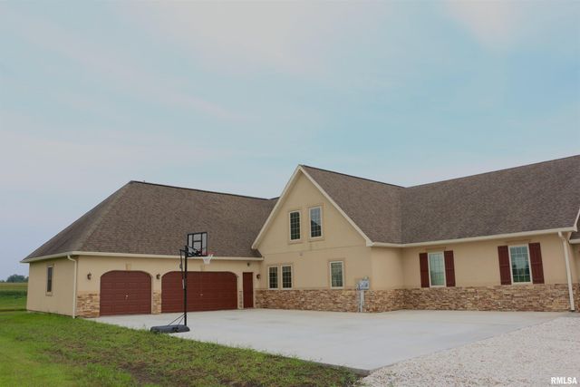 2064 E 2200th Street, Camp Point, IL 62320