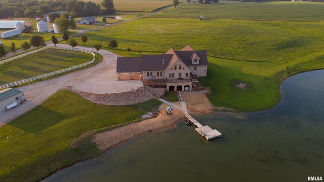 2064 E 2200th Street, Camp Point, IL 62320