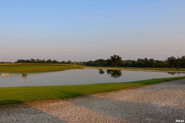 2064 E 2200th Street, Camp Point, IL 62320