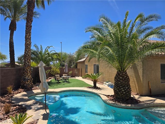 5992 Quintillion Avenue, Las Vegas, NV 89122
