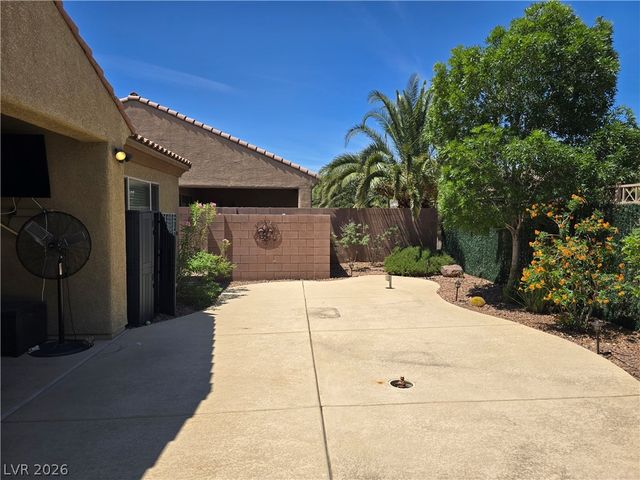 5992 Quintillion Avenue, Las Vegas, NV 89122