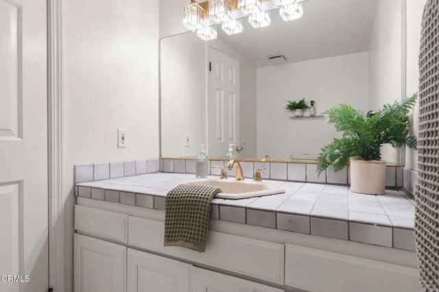 1689 Amador Lane, Newbury Park, CA 91320