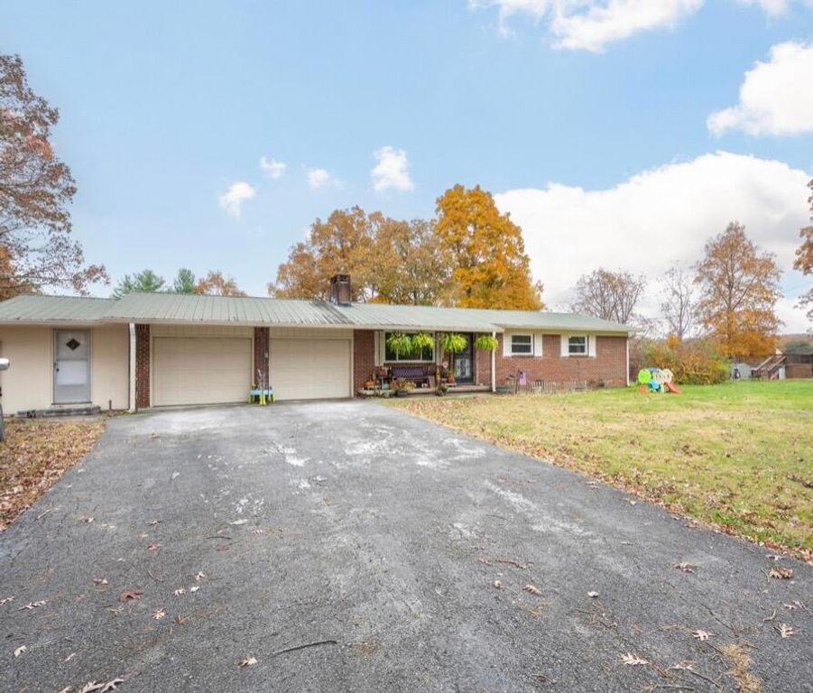 844 Miller Road, Signal Mountain, TN 37377