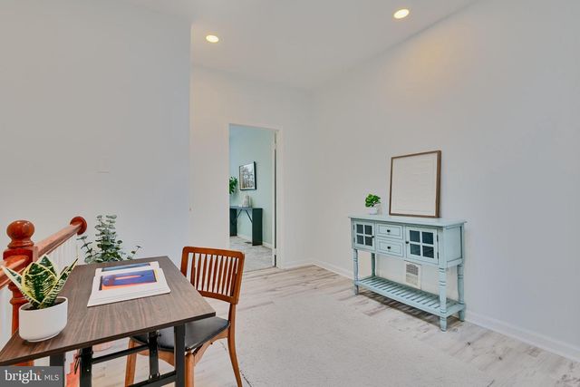 4 S EAST AVE, Baltimore, MD 21224