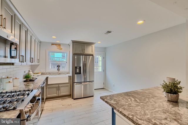 4 S EAST AVE, Baltimore, MD 21224