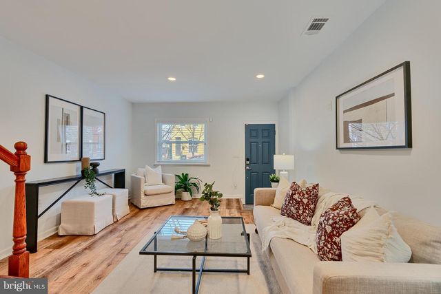 4 S EAST AVE, Baltimore, MD 21224