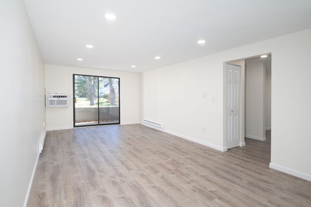 15 Foundry Street A3, Easton, MA 02375