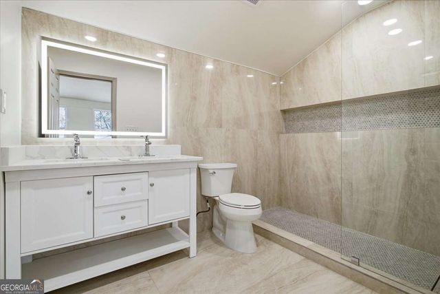 670 Stonehedge Drive, Stone Mountain, GA 30087