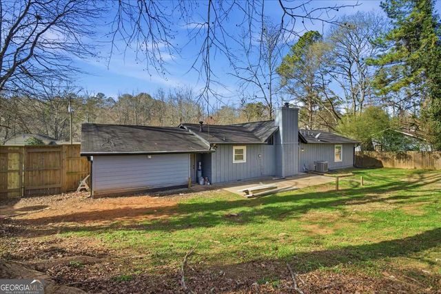 670 Stonehedge Drive, Stone Mountain, GA 30087