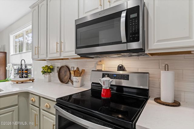 2053 TRAILING PINES Way, Fleming Island, FL 32003