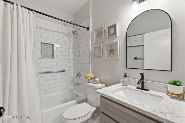 2053 TRAILING PINES Way, Fleming Island, FL 32003