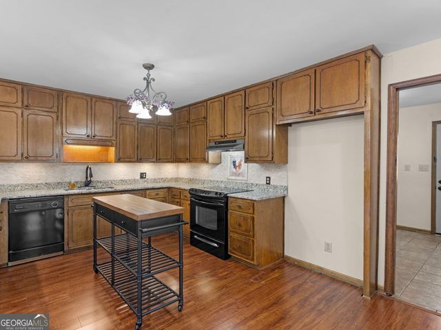 700 S Mount Carmel Road, Mcdonough, GA 30253