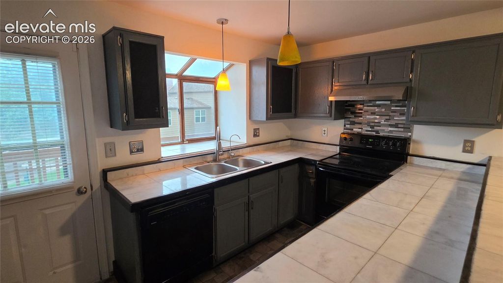 6818 Ravencrest Drive, Colorado Springs, CO 80919 — photo 5