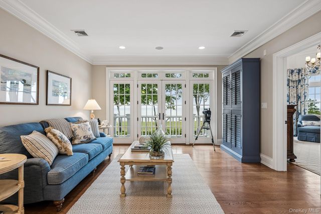 6 Pheasant Run, Nissequogue, NY 11780