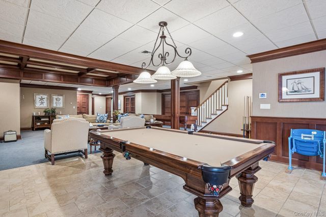 6 Pheasant Run, Nissequogue, NY 11780