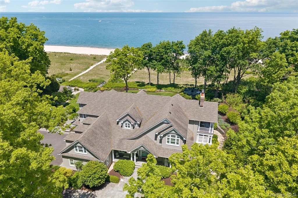 6 Pheasant Run, Nissequogue, NY 11780