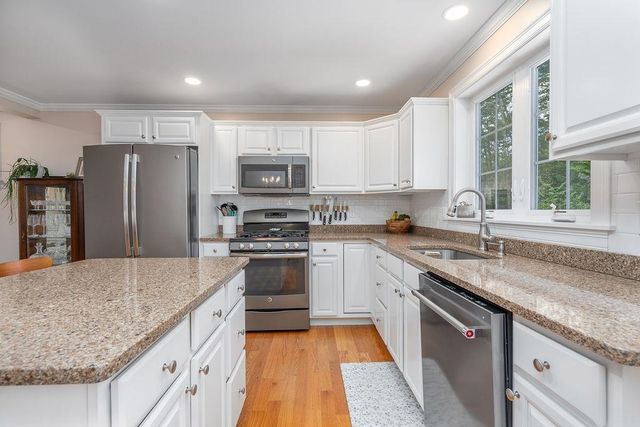 114 Young Road, Barrington, NH 03825