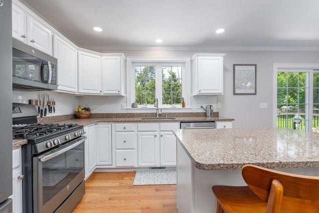 114 Young Road, Barrington, NH 03825
