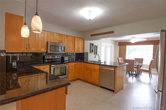 4701 SW 34th Dr, Dania Beach, FL 33312