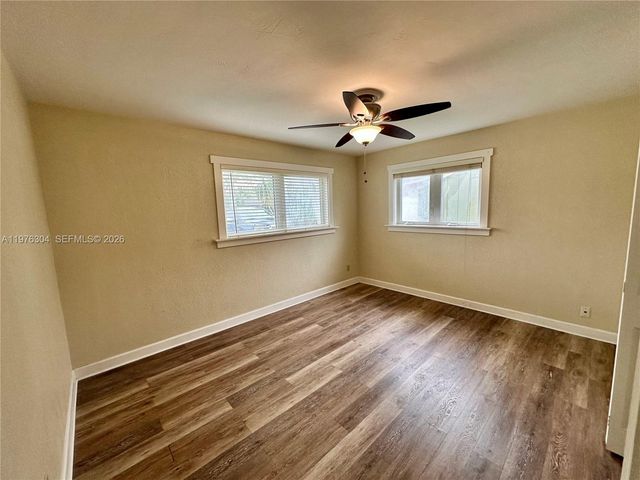 4701 SW 34th Dr, Dania Beach, FL 33312