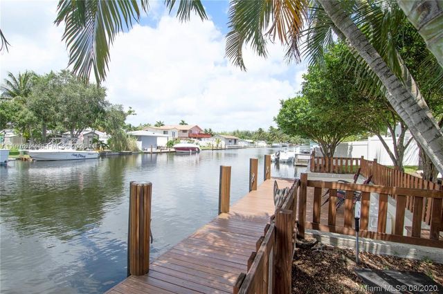 4701 SW 34th Dr, Dania Beach, FL 33312