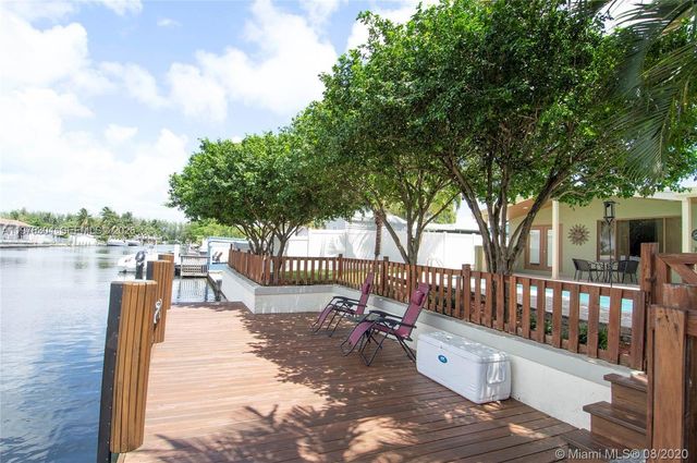 4701 SW 34th Dr, Dania Beach, FL 33312