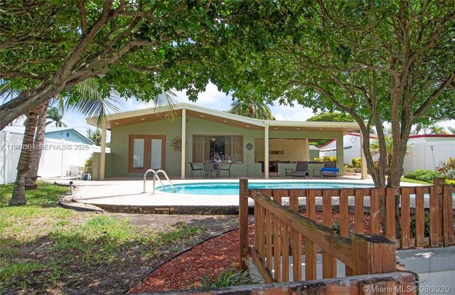 4701 SW 34th Dr, Dania Beach, FL 33312