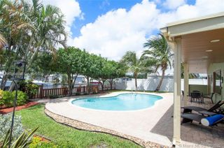 4701 SW 34th Dr, Dania Beach, FL 33312