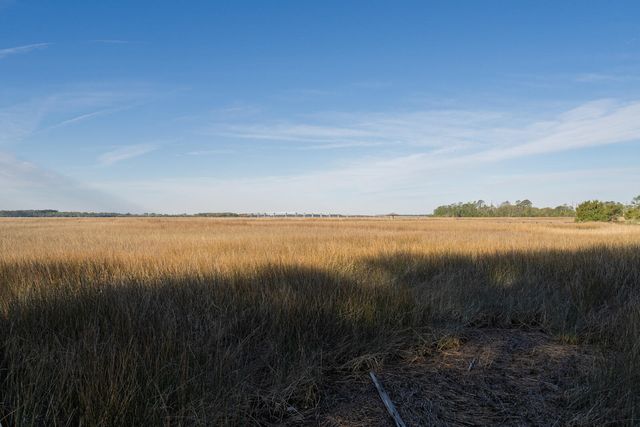 7717 White Point Road, Adams Run, SC 29426